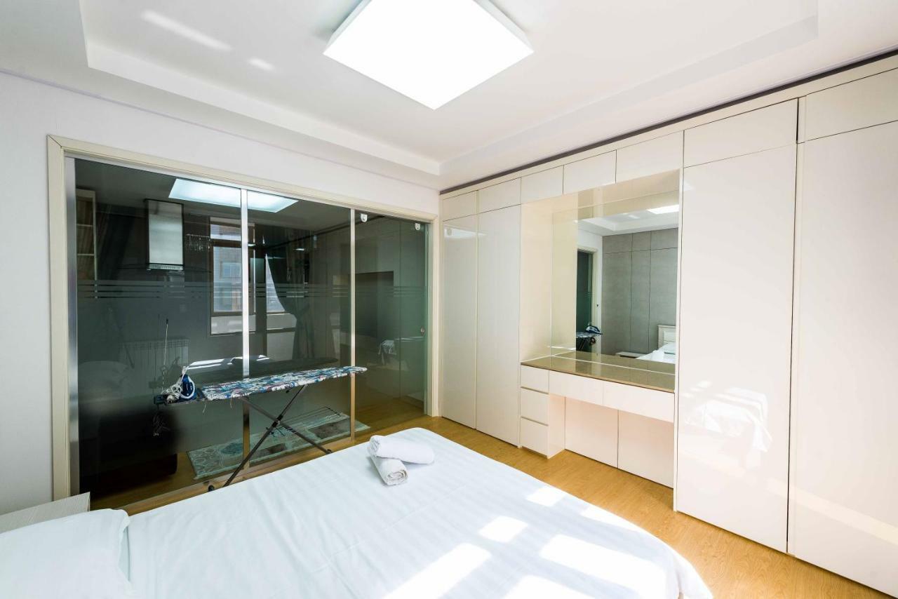 The аddress Highvill 1 Apartment *